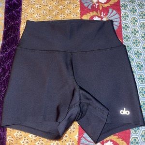 brand new alo shorts
